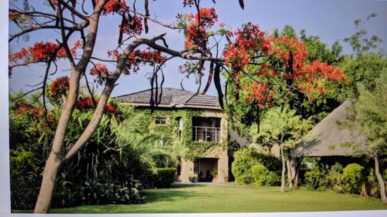 The Residence Villa Chobe Kasane Exteriör bild